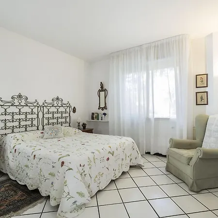 Del Cavaliere Grillo Vila